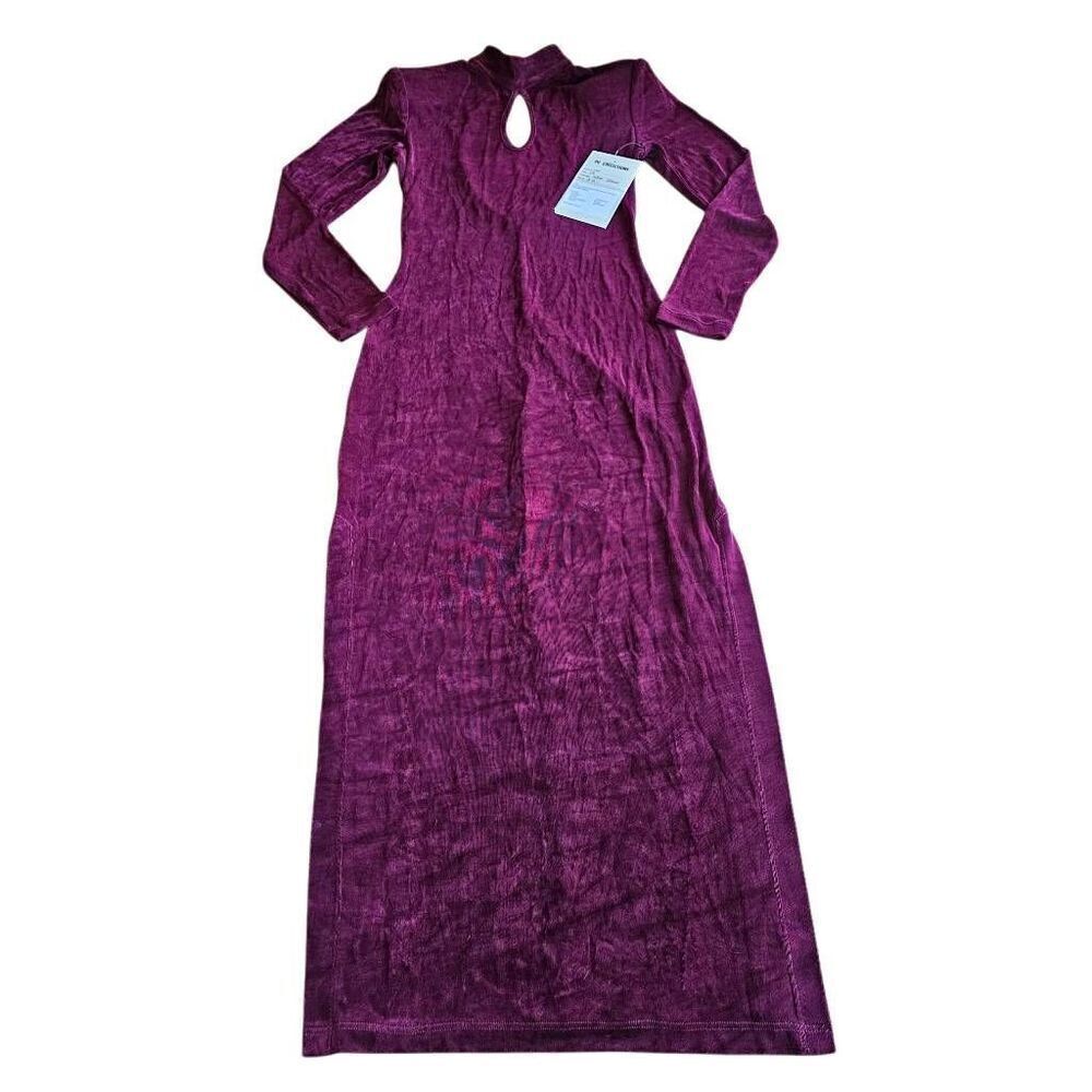Vgt PG Collections burgundy long sleeve front and back Keyhole column dress fits